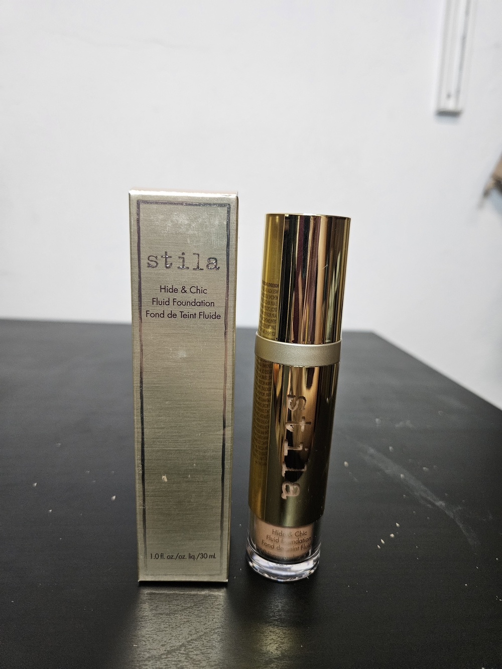 Stila Hide & Chic Fluid Foundation 1.0  fl oz BOX Tan 3